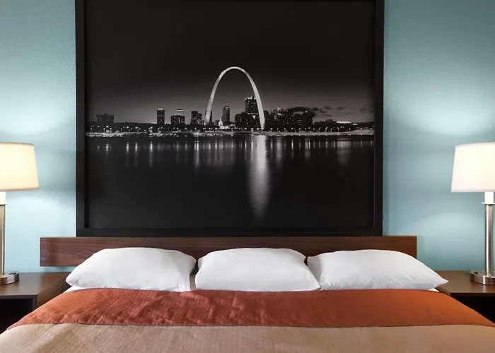 Super 8 By Wyndham Fairview Heights-st. Louis Motel